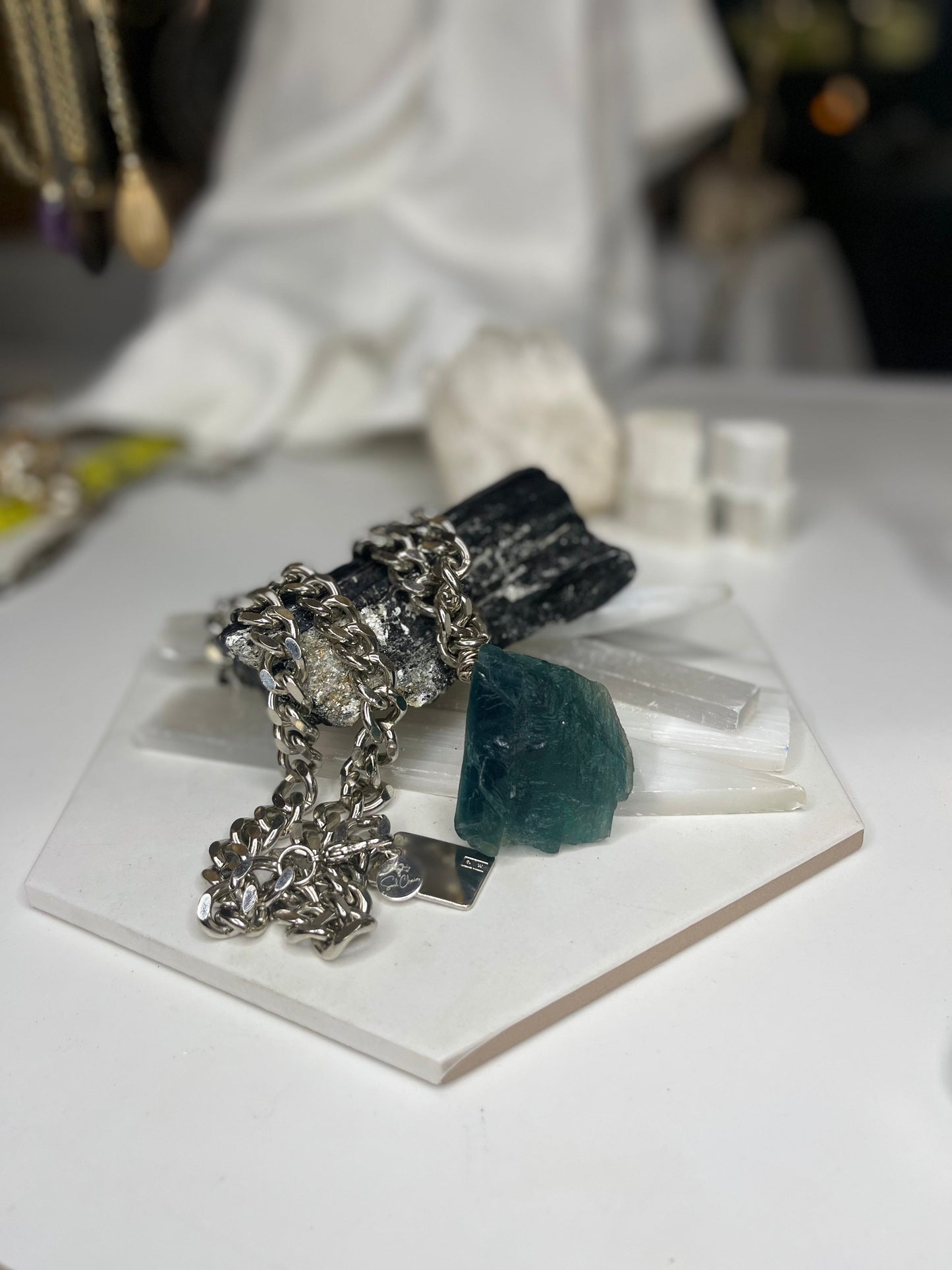 Renaissance Silver Blue Rainbow Fluorite - Vintage Silver Plated Chain