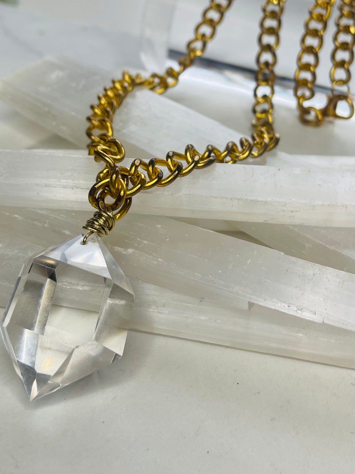 Glam Rocks Collection Gem Cut Clear Quartz Crystal Soul Chain