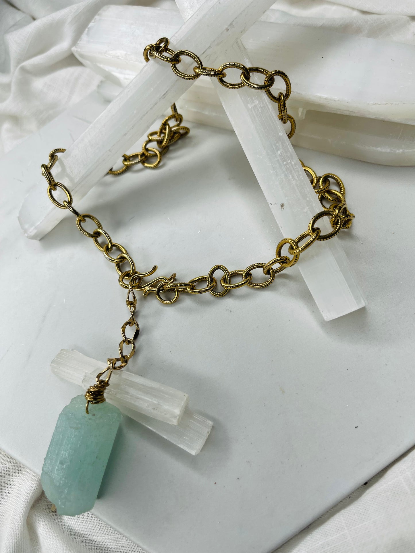 Throat Chakra Raw Aquamarine w Vintage Gold Plated Necklace