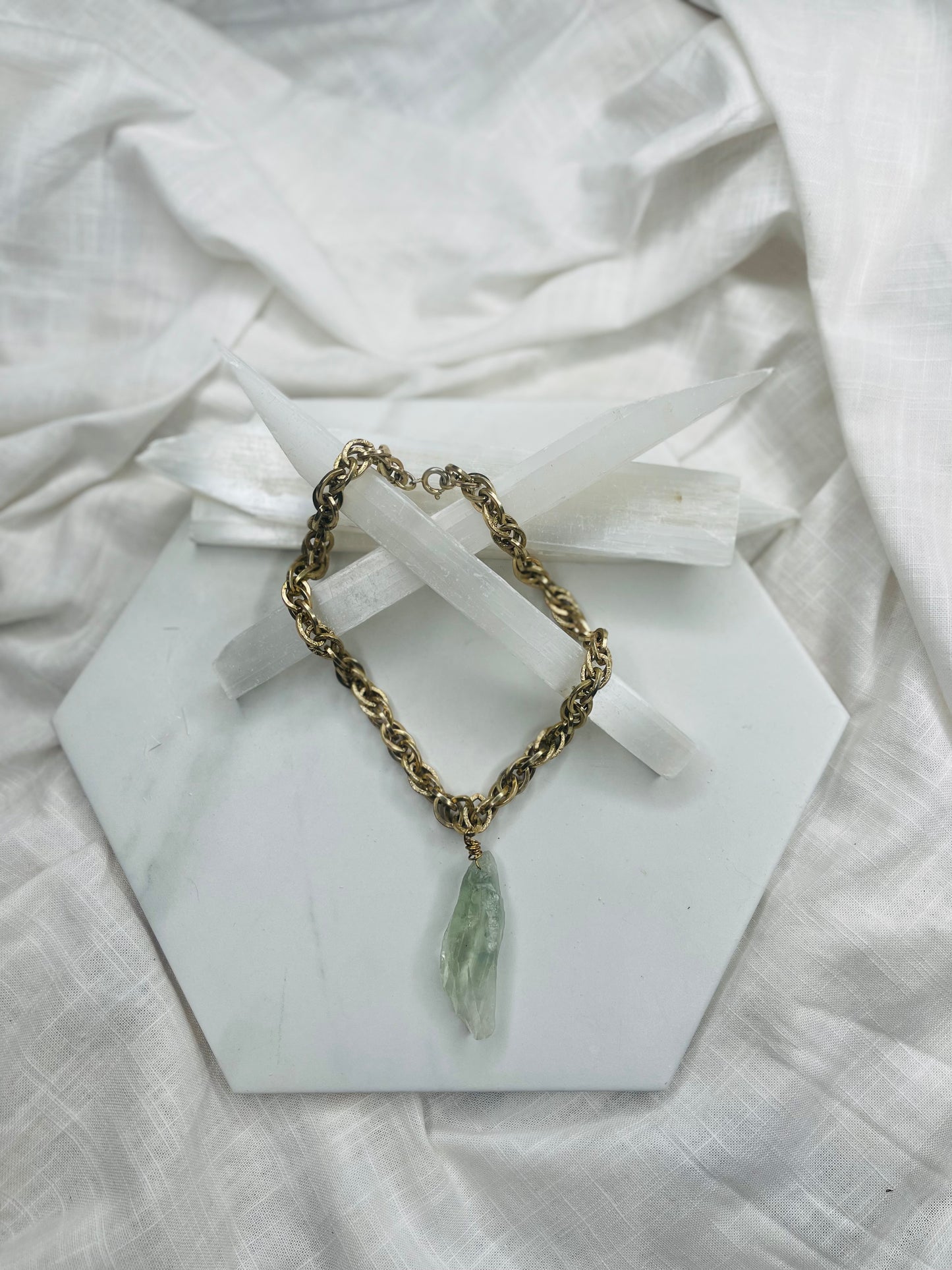 Heart Chakra Soul Chain w Green Prasiolite Crystal