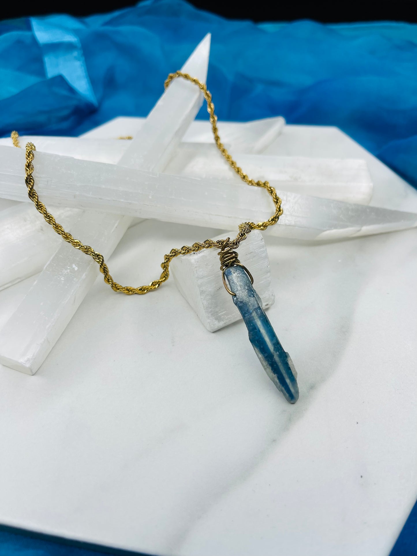 Dainty Baby Angel Aura Crystal Soul Chain Necklace - Vintage Gold Plated Collection