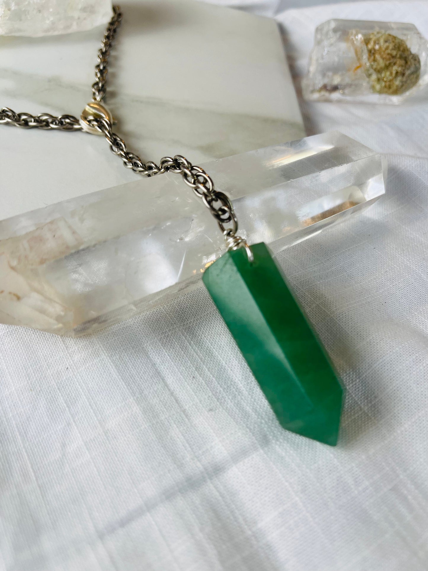 Renaissance Silver Bey
Heart Chakra Chunky 247 Silver Plated Soul Chain w Green Aventurine Crystal Necklace