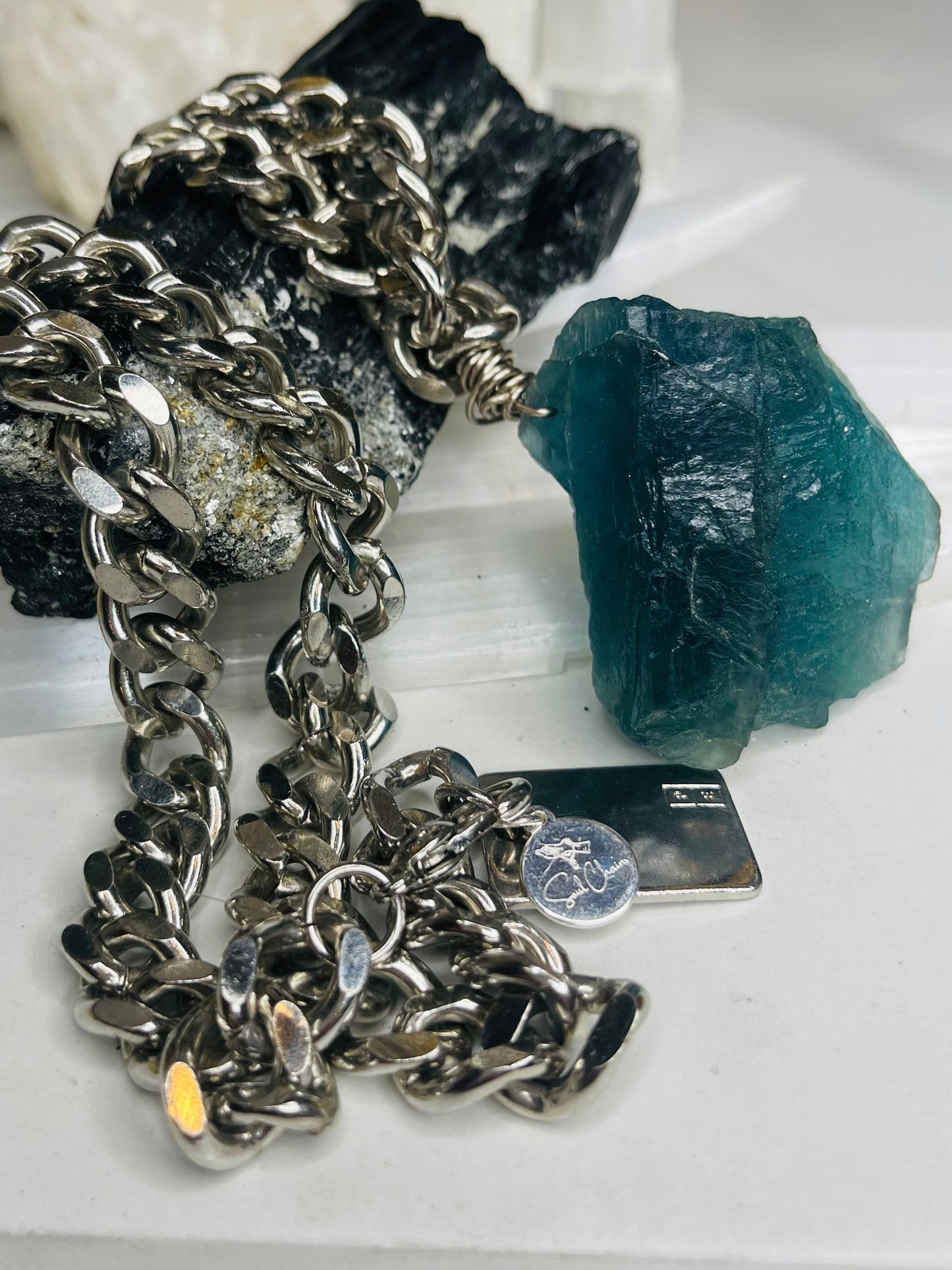 Renaissance Silver Blue Rainbow Fluorite - Vintage Silver Plated Chain