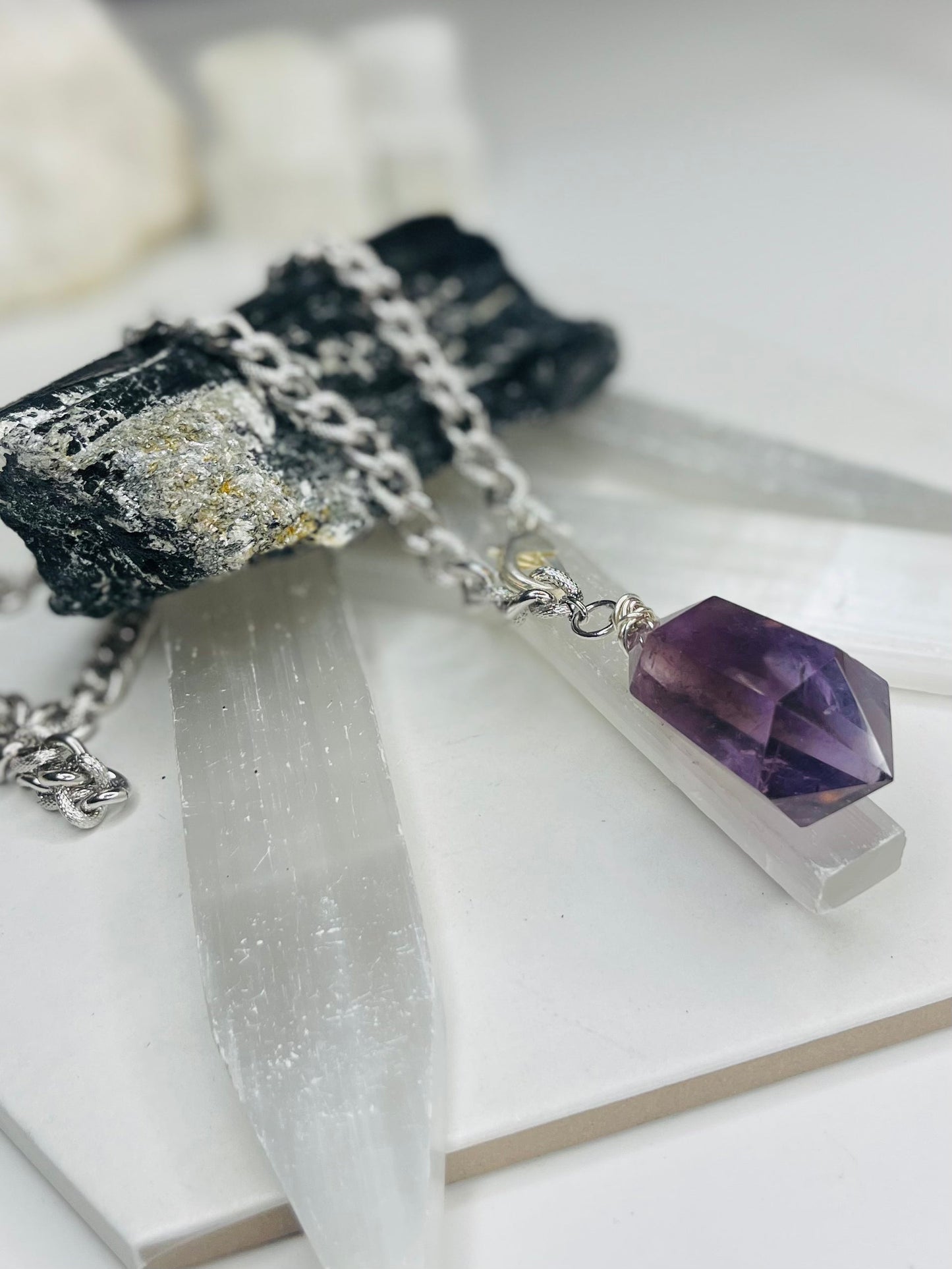 Renaissance Silver Bey
Gem Cut Amethyst Soul Chain w Vintage Silver Plated Chain
