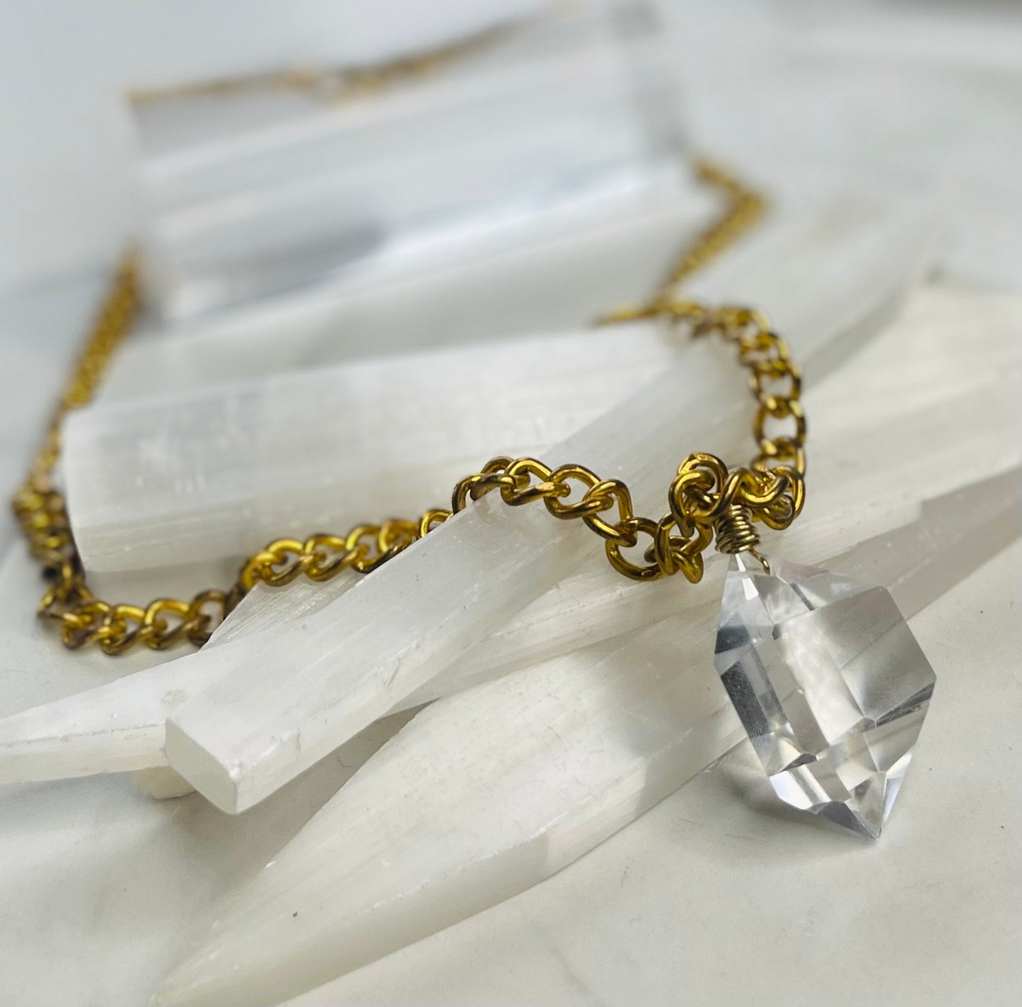 Glam Rocks Collection Gem Cut Clear Quartz Crystal Soul Chain
