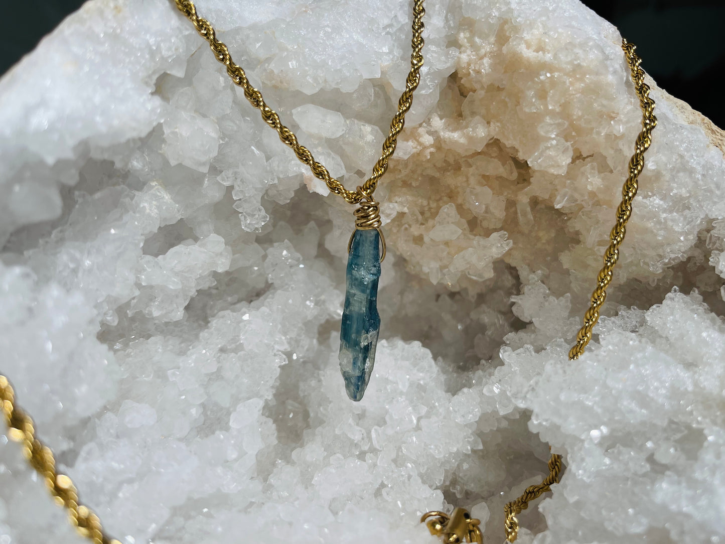 Dainty Baby Soul Chain Kyanite Necklace