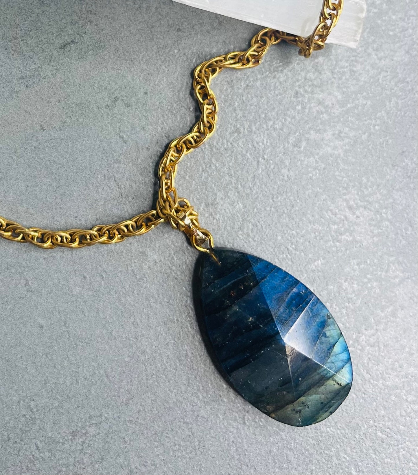 Labradorite Crystal Soul Chain Necklace - Vintage Chain