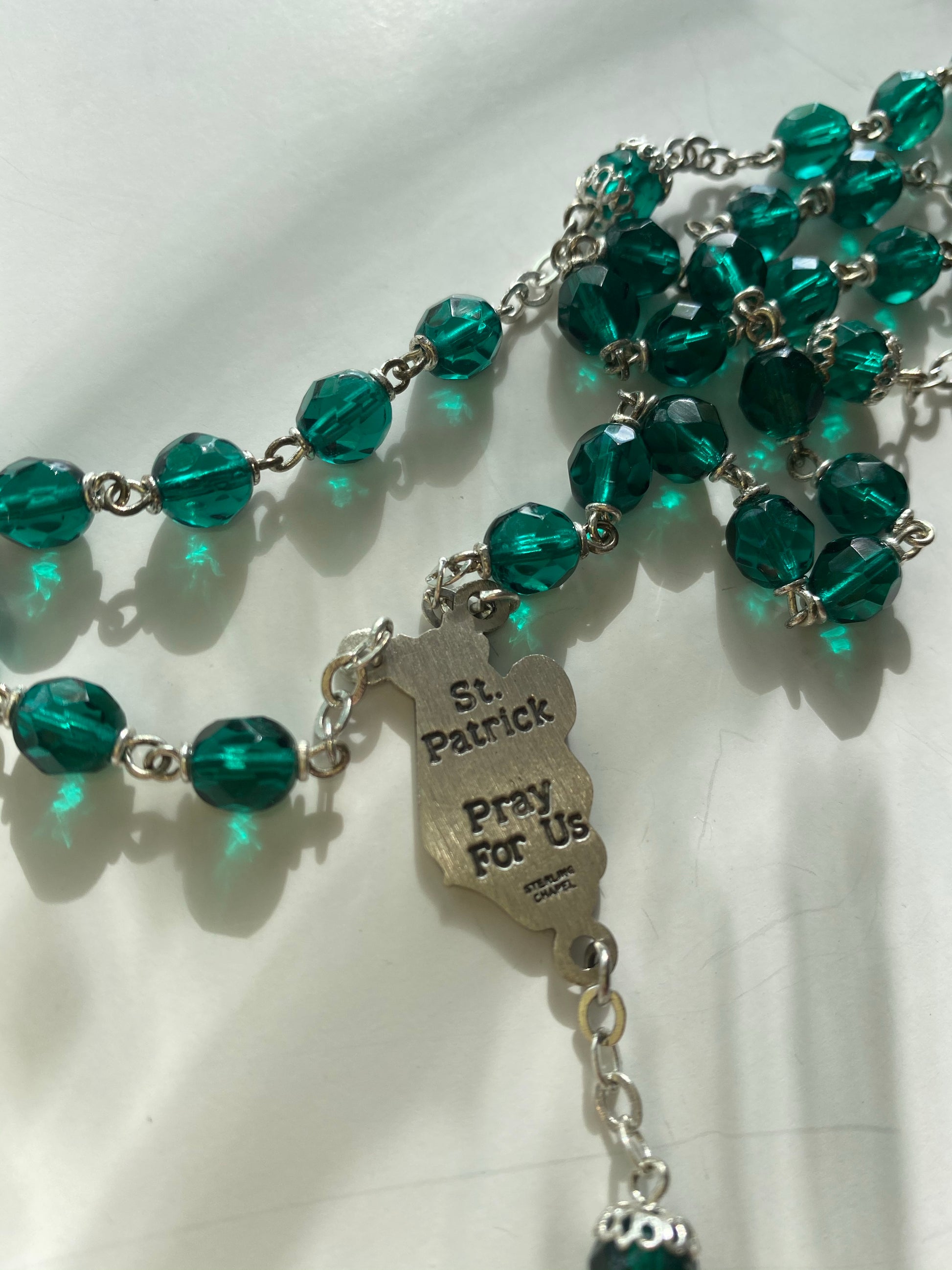 Vintage Green St. Patrick Rosary Bead Necklace - Ola Wyola