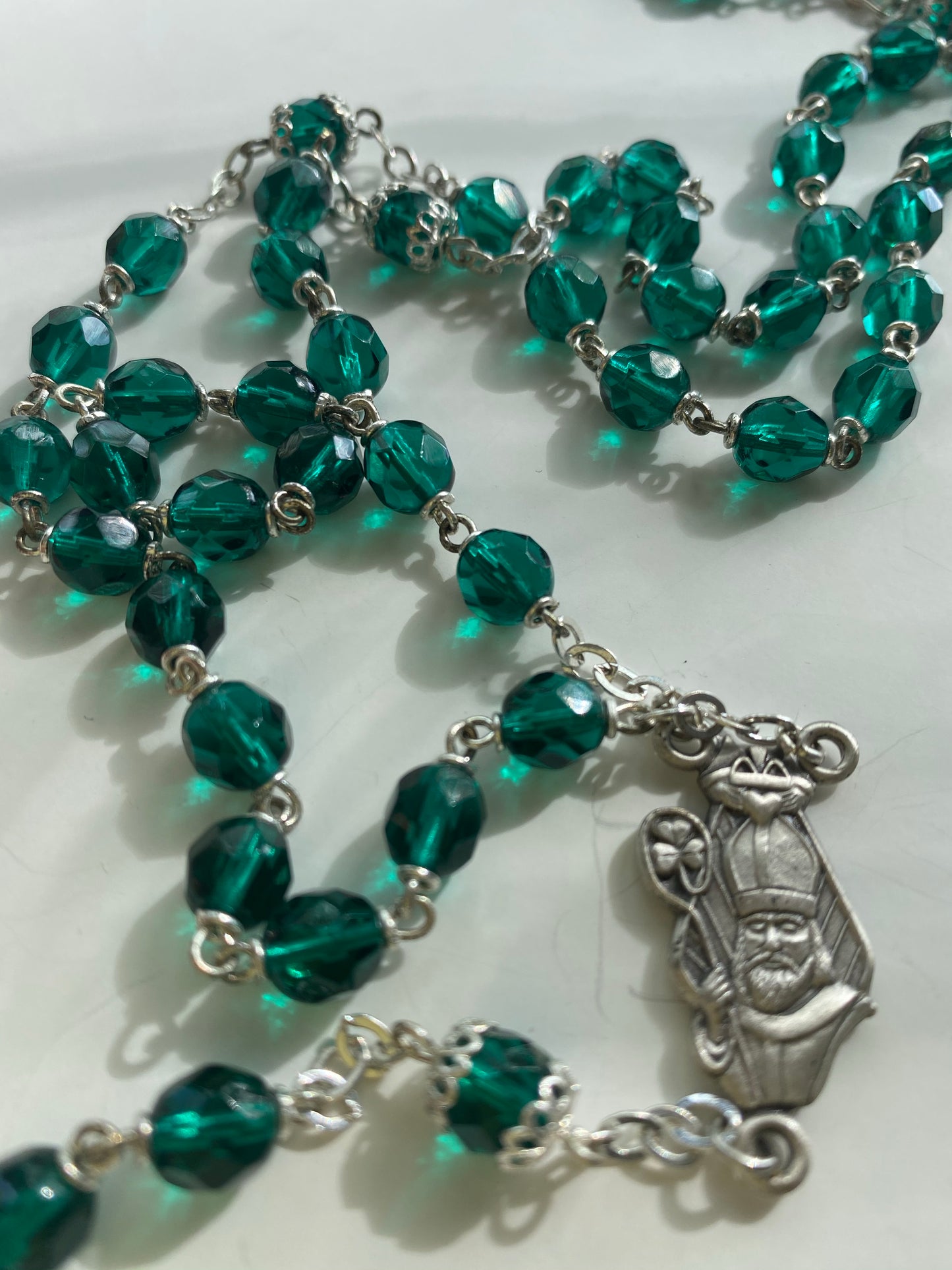 Vintage Green St. Patrick Rosary Bead Necklace - Ola Wyola